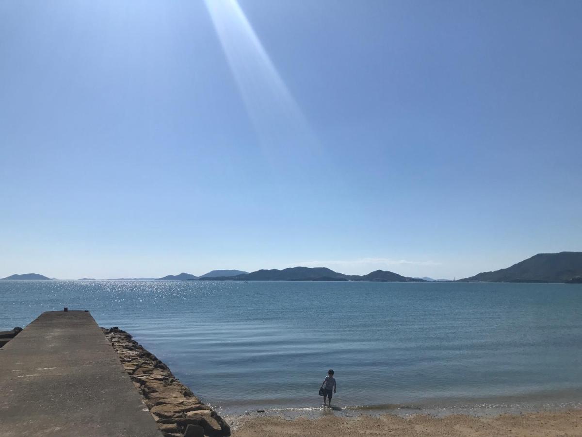 Shodoshima Olive Youth Hostel ภายนอก รูปภาพ